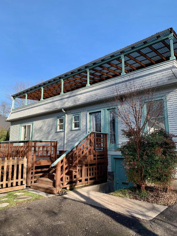 Riverpath Inn ユージーン エクステリア 写真